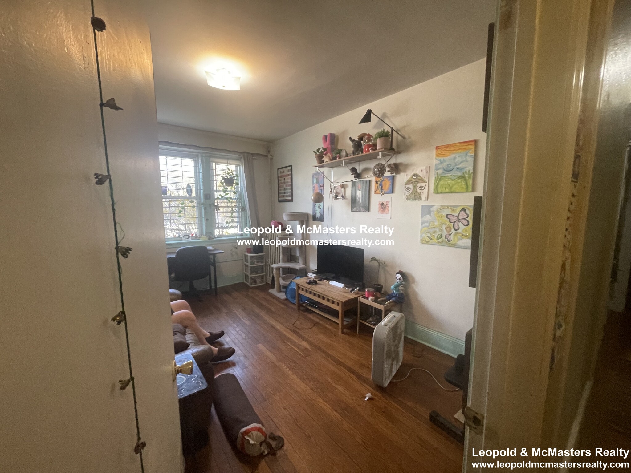 47 Linden St, Allston