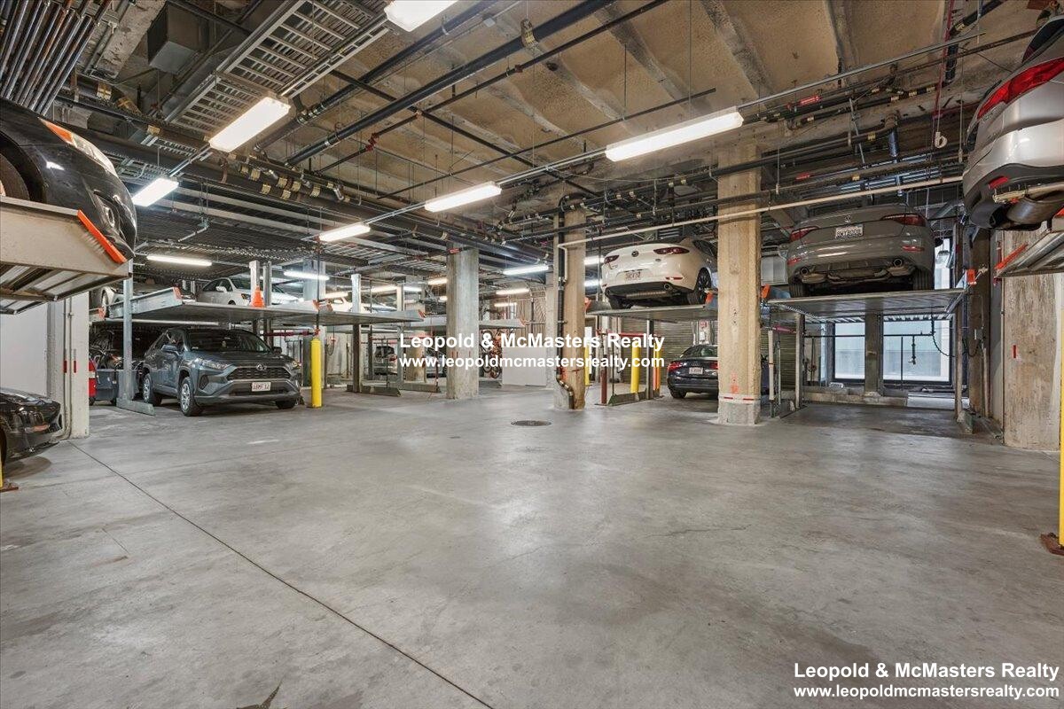 121 Portland St, West End