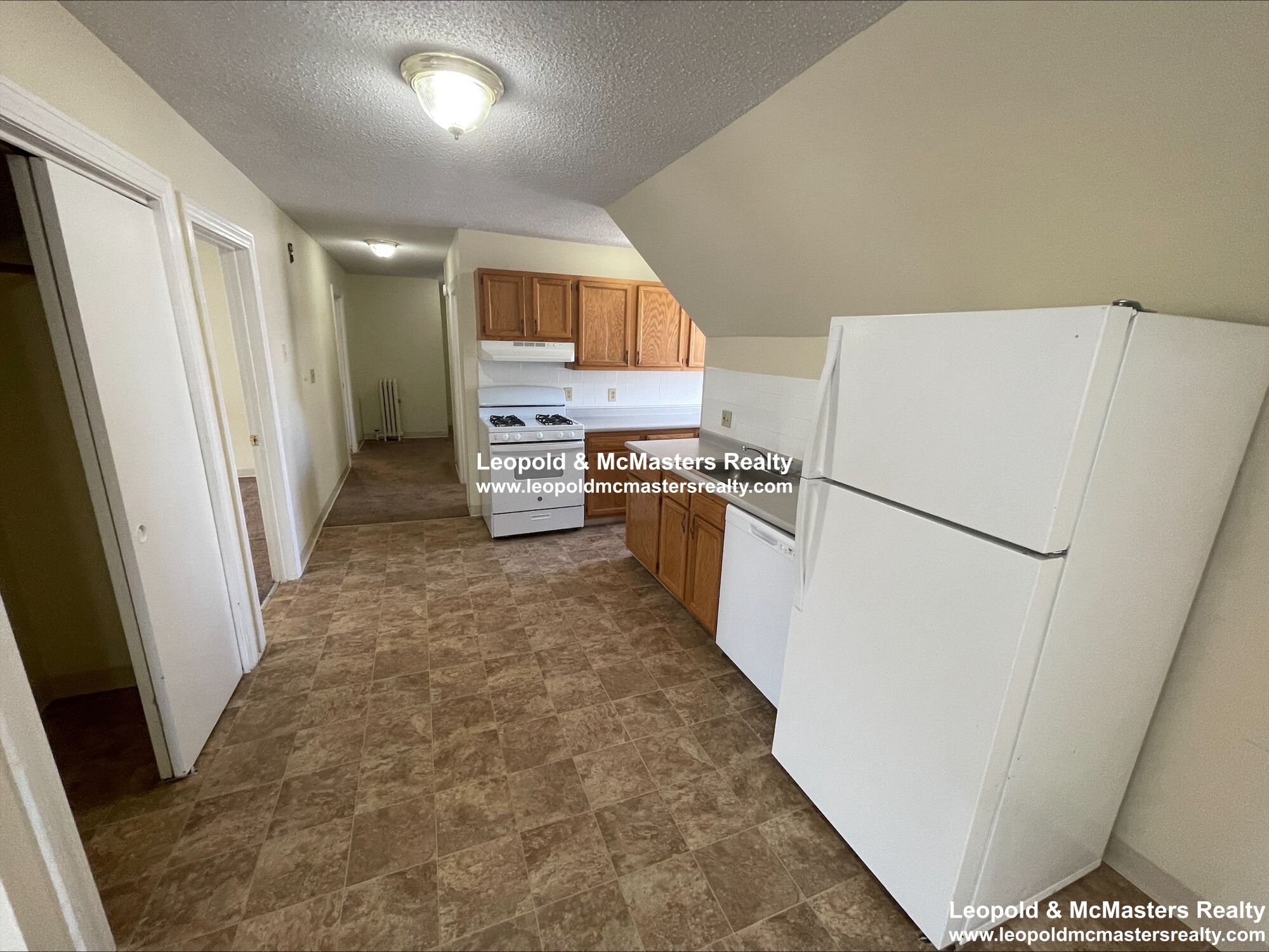 80 Robbins St, South Side