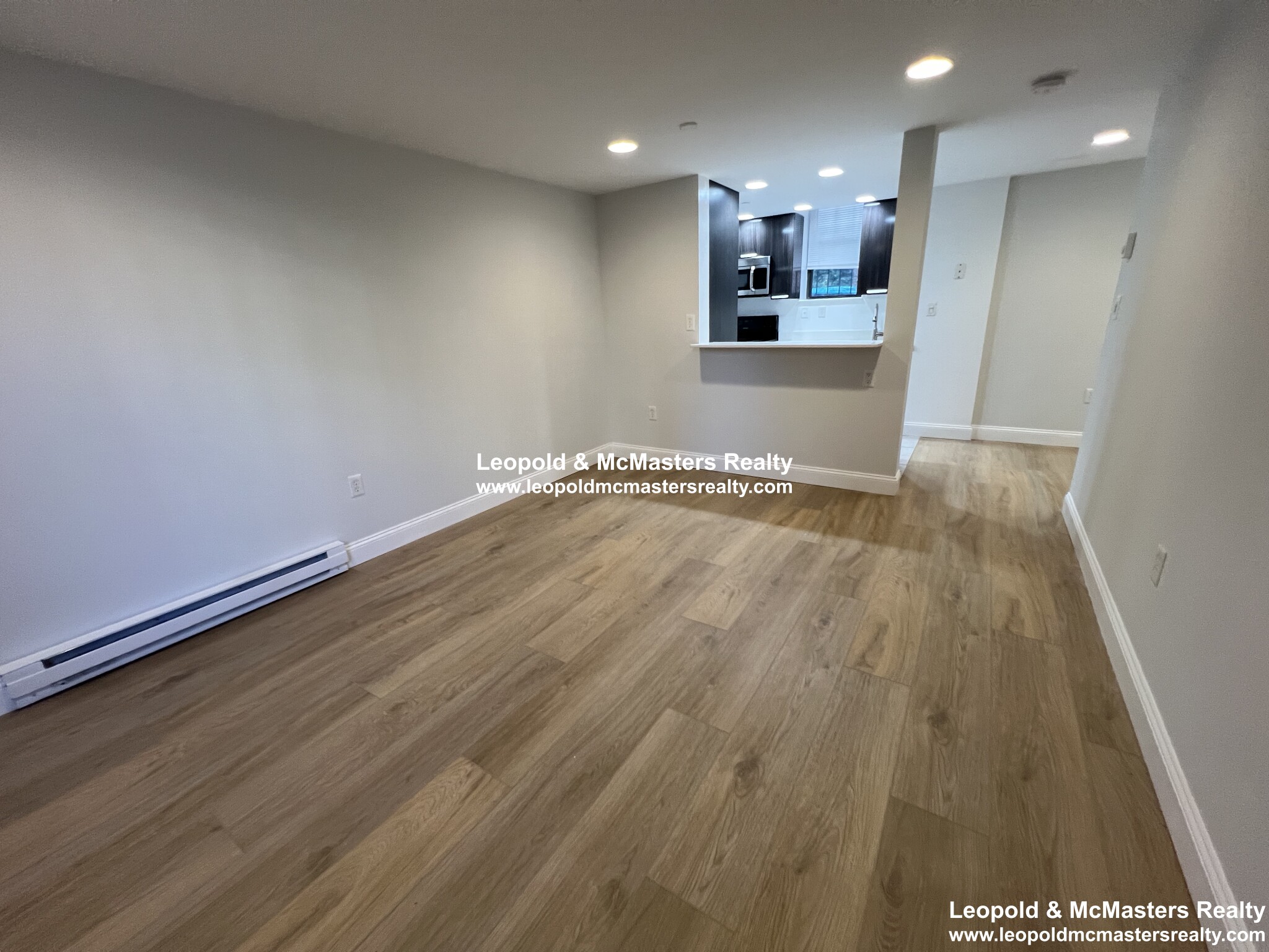 111 Queensberry St, Fenway