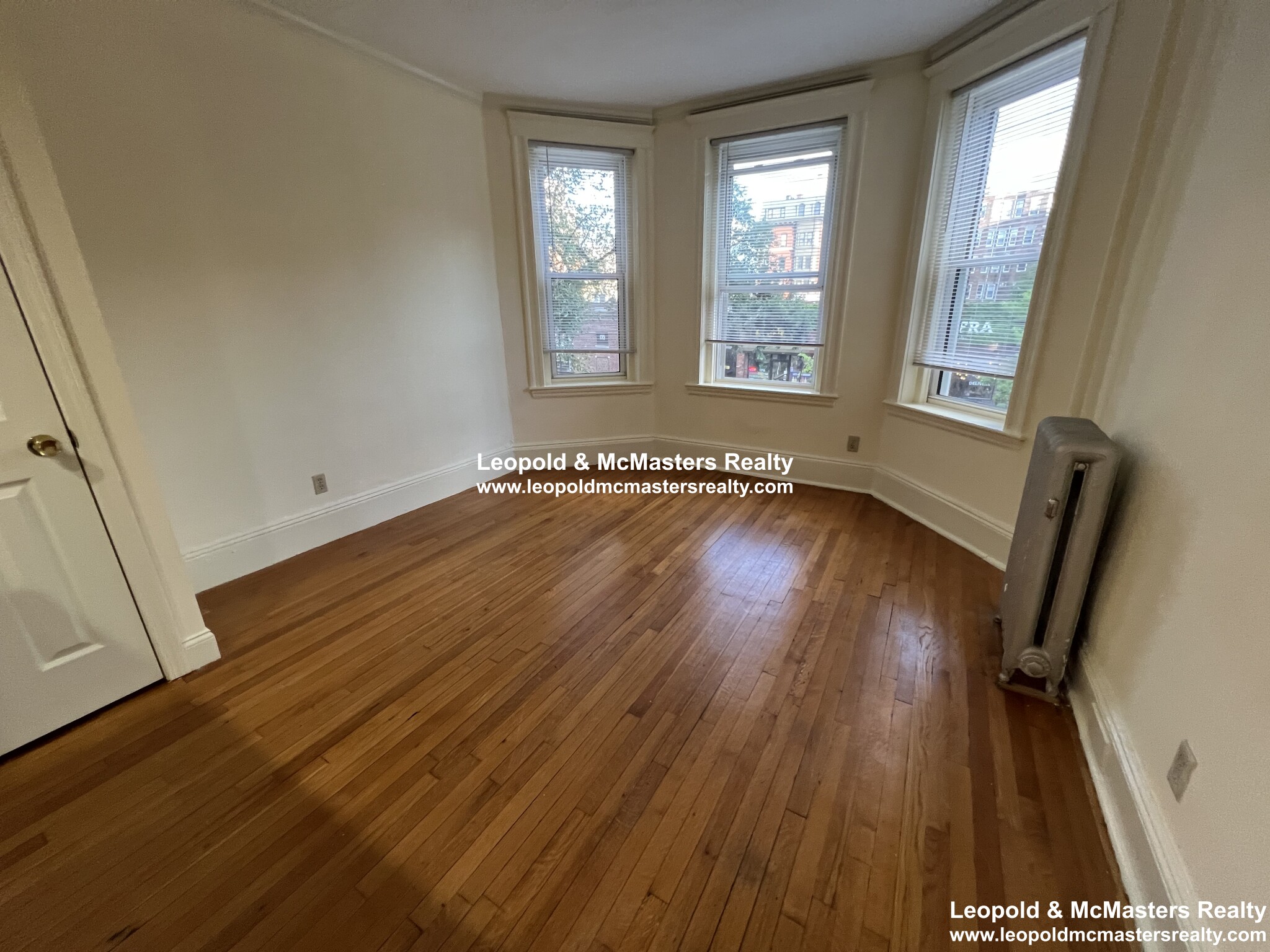 51 Queensberry St, Fenway