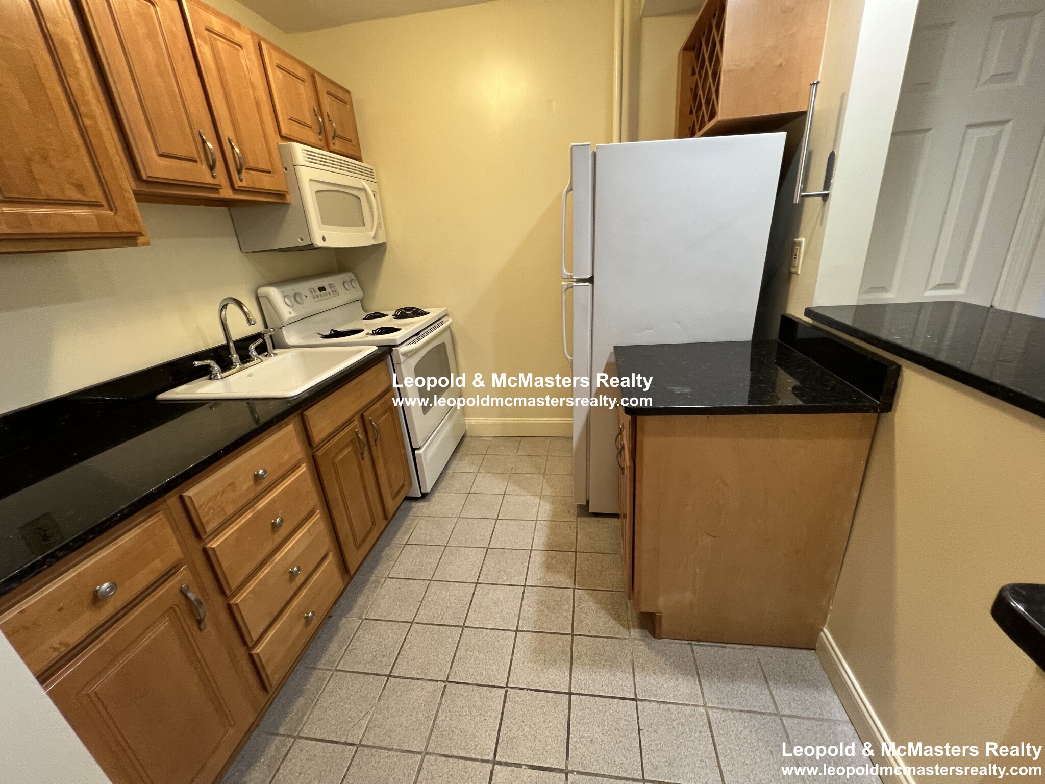 51 Queensberry St, Fenway