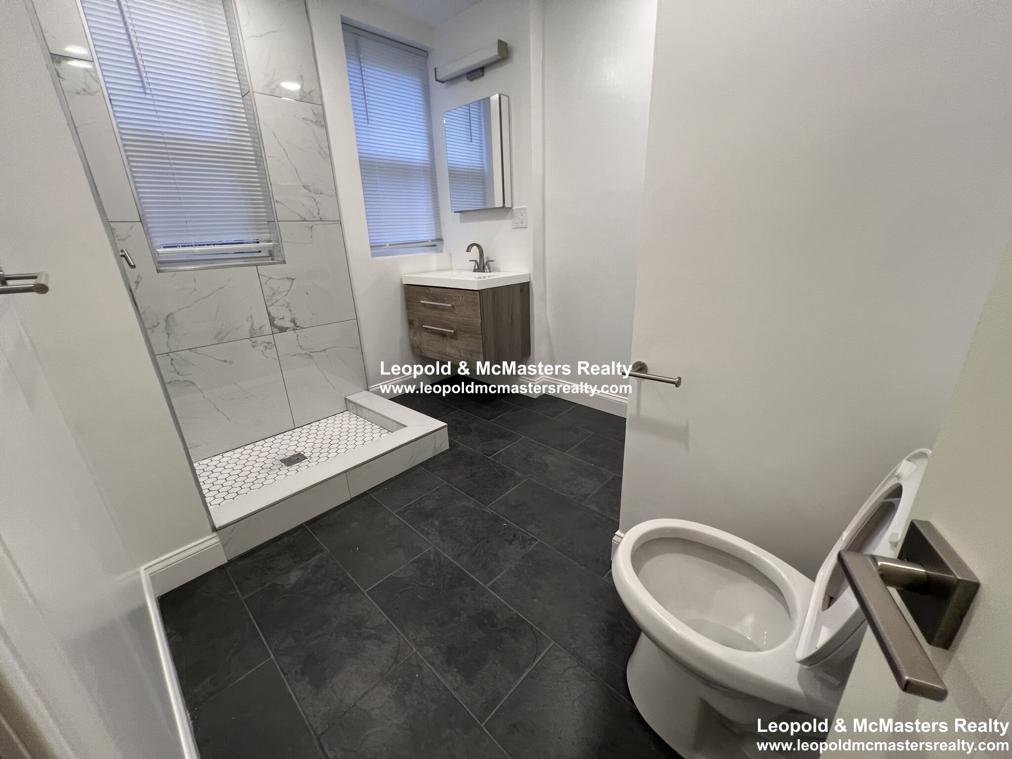 51 Queensberry St, Fenway