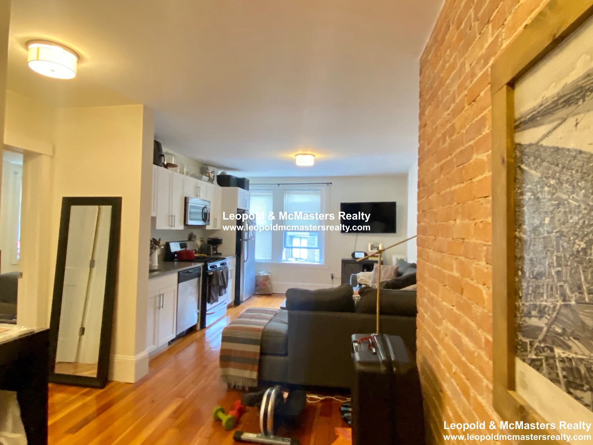 83 Harvard St, Central Village