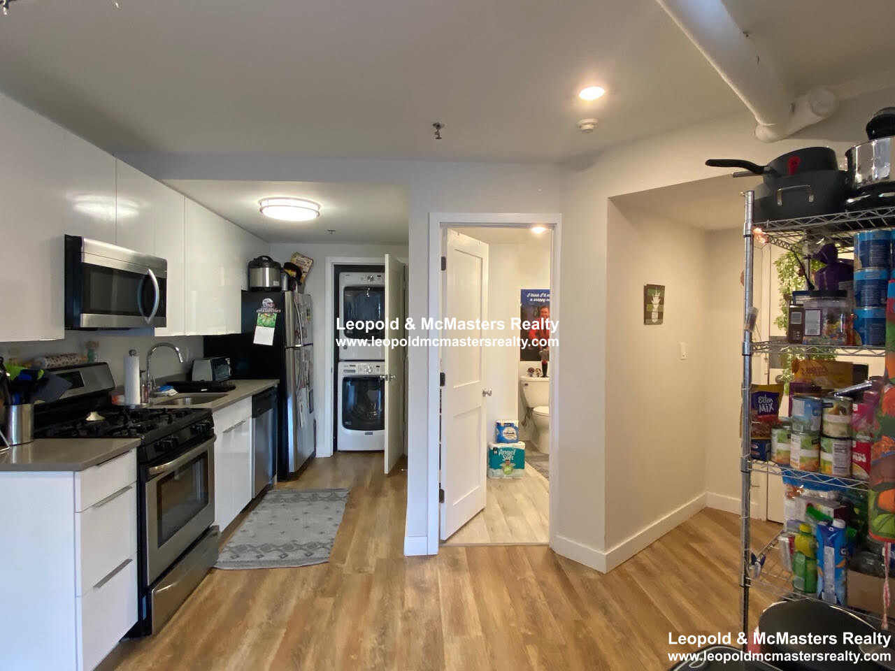 25 Webster Ave, Ward Two