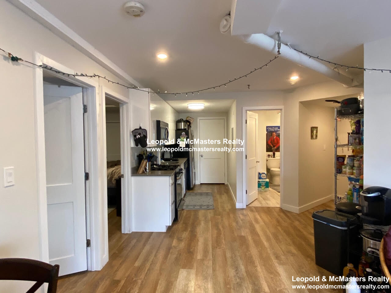 25 Webster Ave, Ward Two