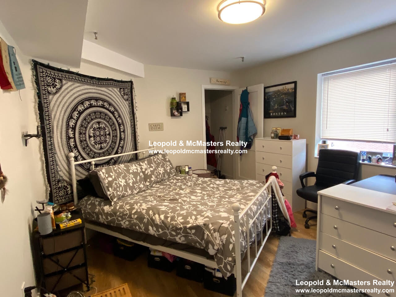 25 Webster Ave, Ward Two