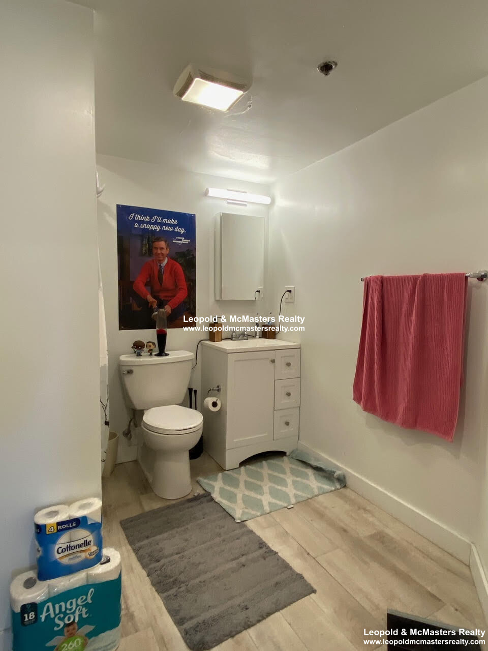 25 Webster Ave, Ward Two