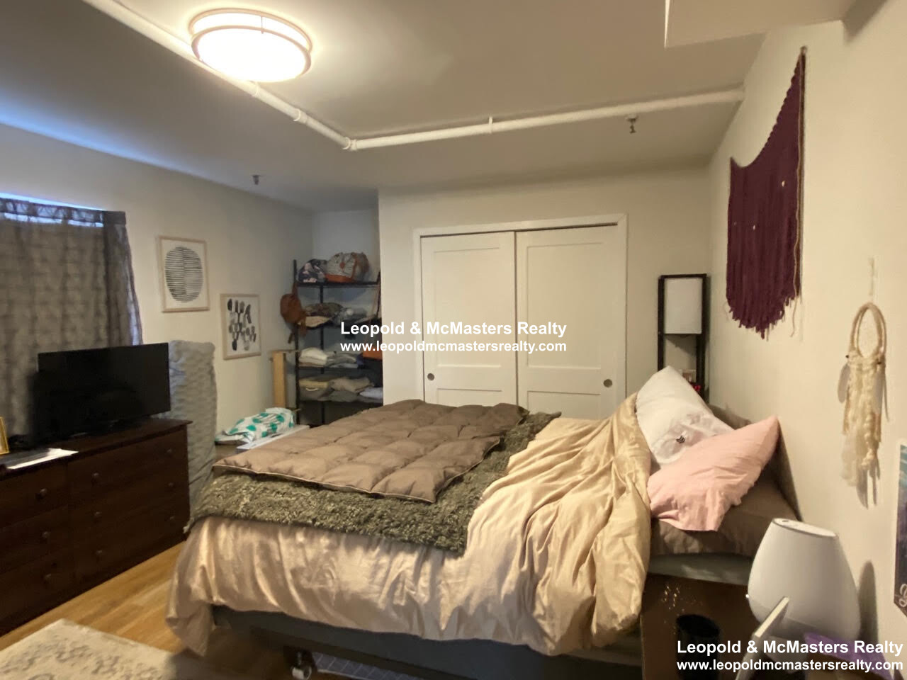 25 Webster Ave, Ward Two