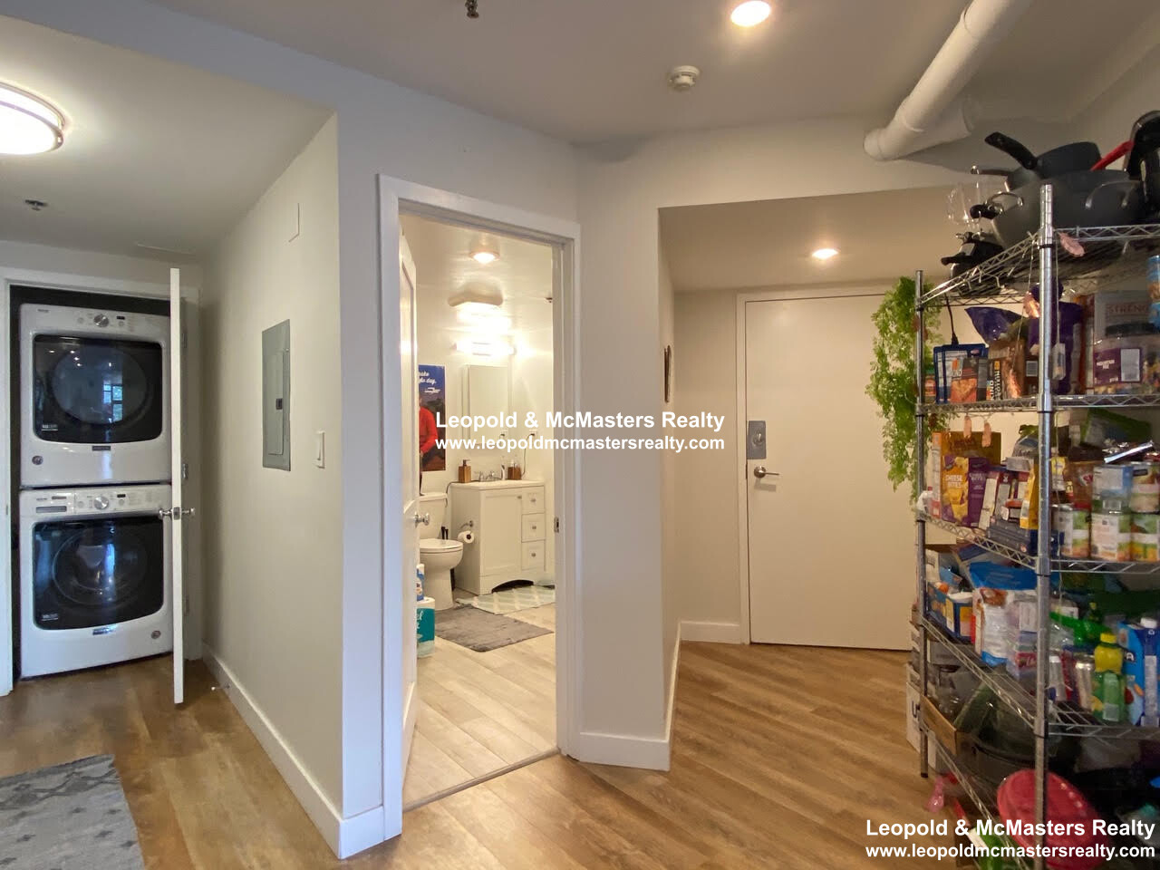 25 Webster Ave, Ward Two