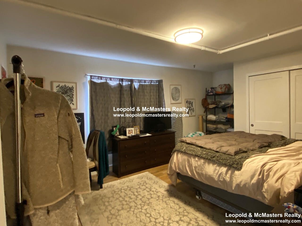 25 Webster Ave, Ward Two