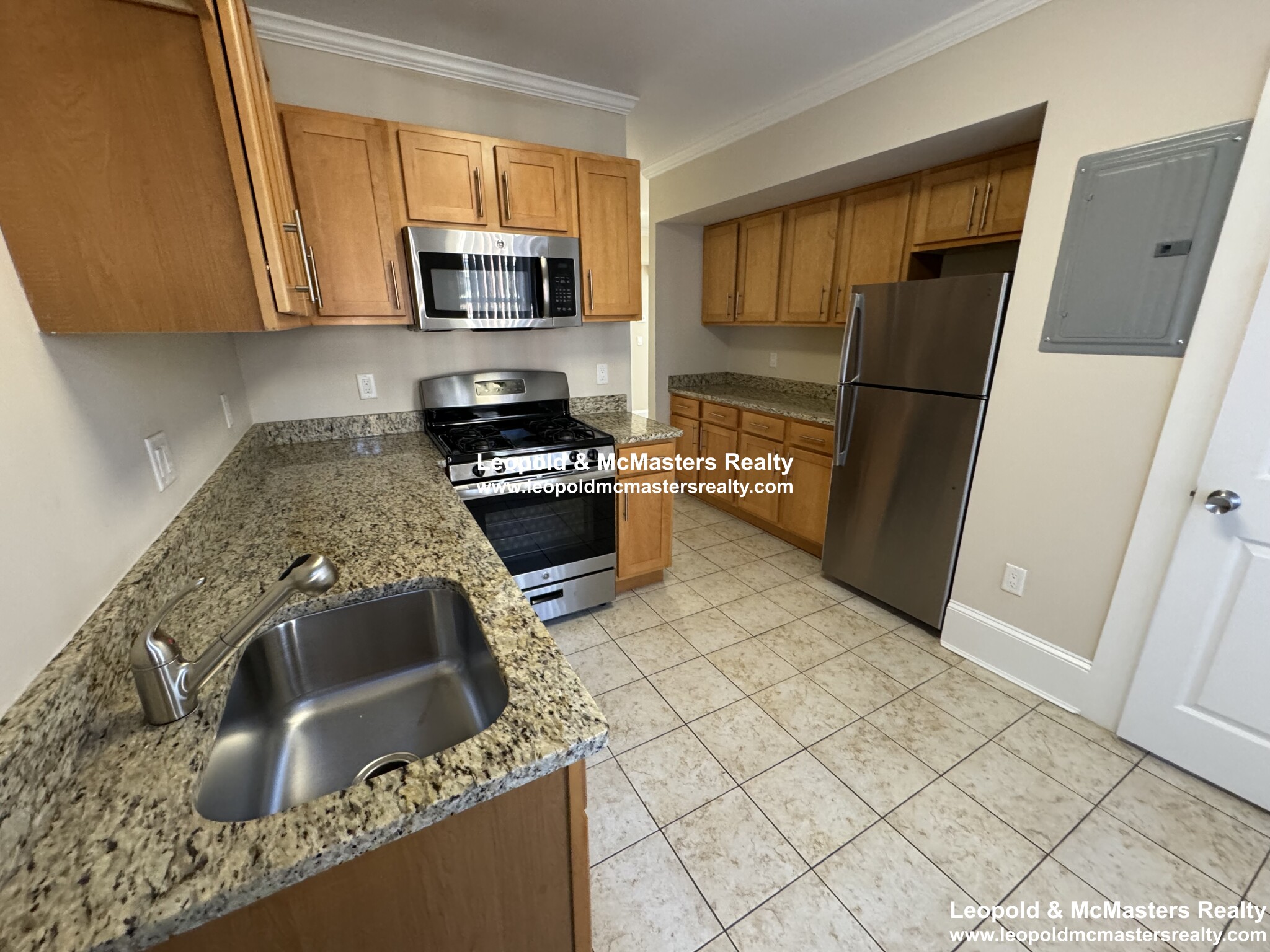 Photos of apartment on Short St.,Brookline MA 02446
