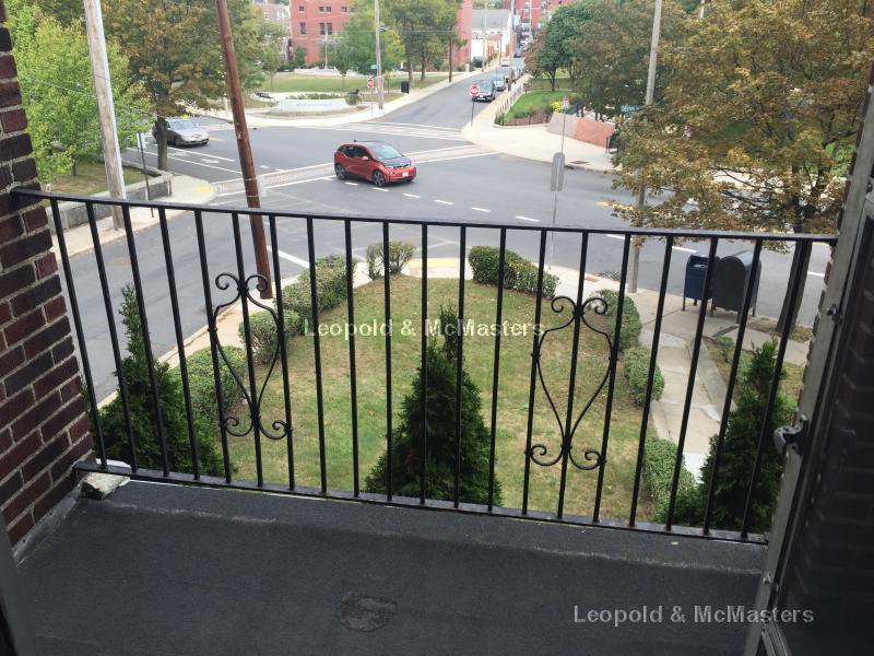 40 Chestnut Hill Ave, Brighton