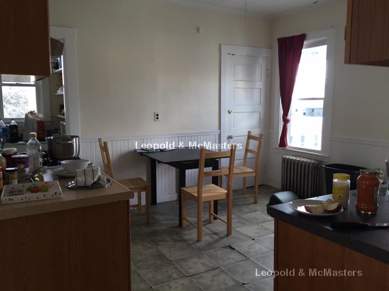 41 Easton St, Allston