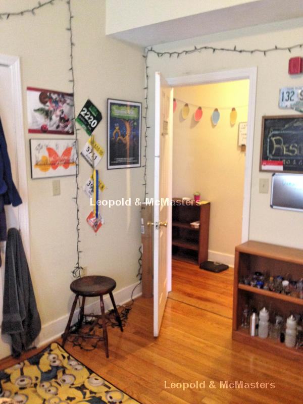 105 Sydney, Dorchester