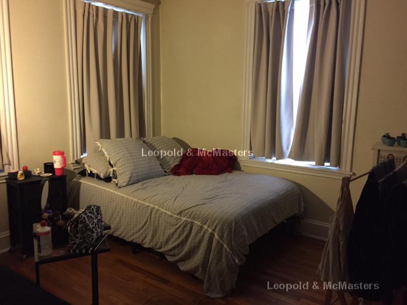 368 Riverway, Mission Hill