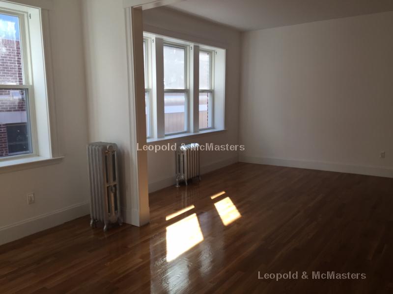 83 Winchester St, North Brookline