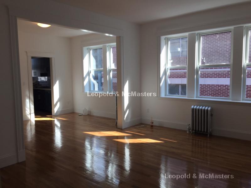 83 Winchester St, North Brookline