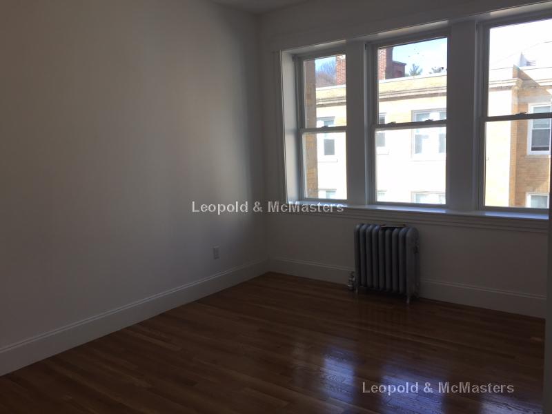 83 Winchester St, North Brookline