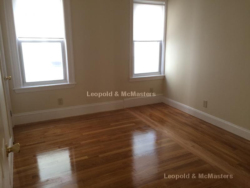 21 Roseclair St, Dorchester