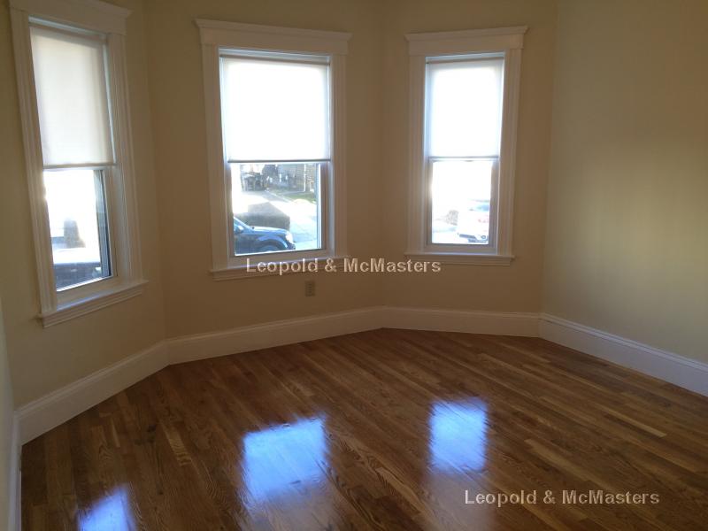 21 Roseclair St, Dorchester