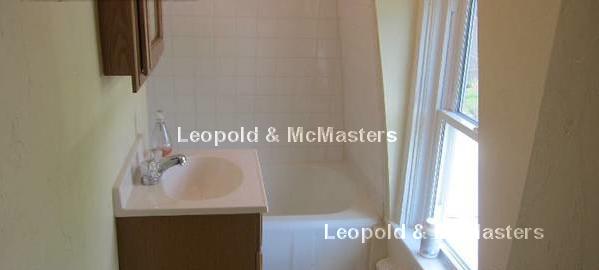 16 Central, Hyde Park