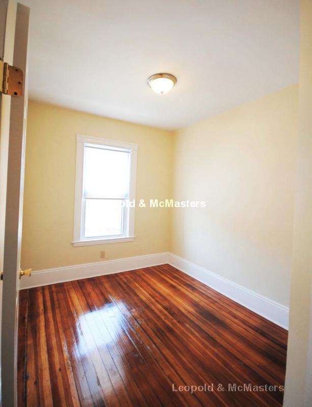 795 Columbia, Dorchester