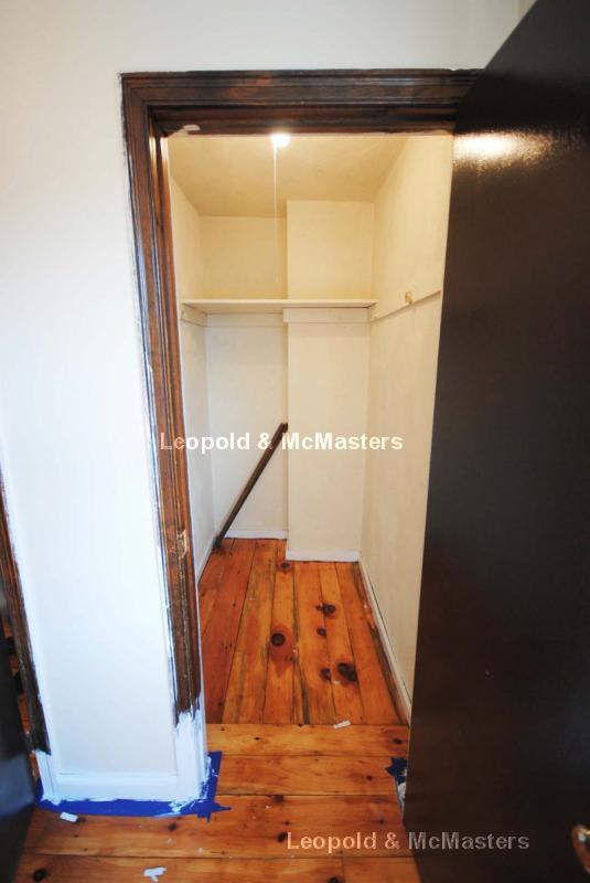 2 Islington Terr, Allston