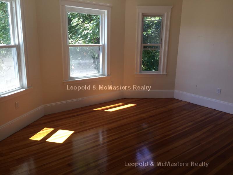 Photos of apartment on Alvan Ter.,Boston MA 02125