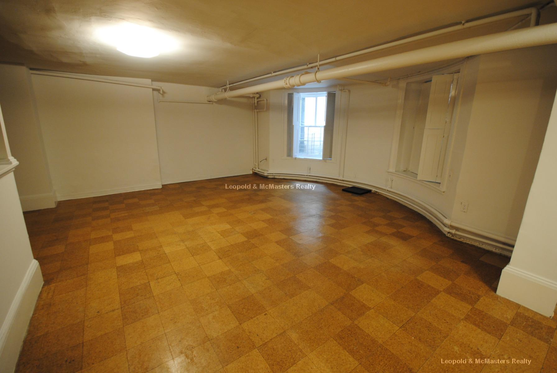 24 Mount Vernon St, Beacon Hill