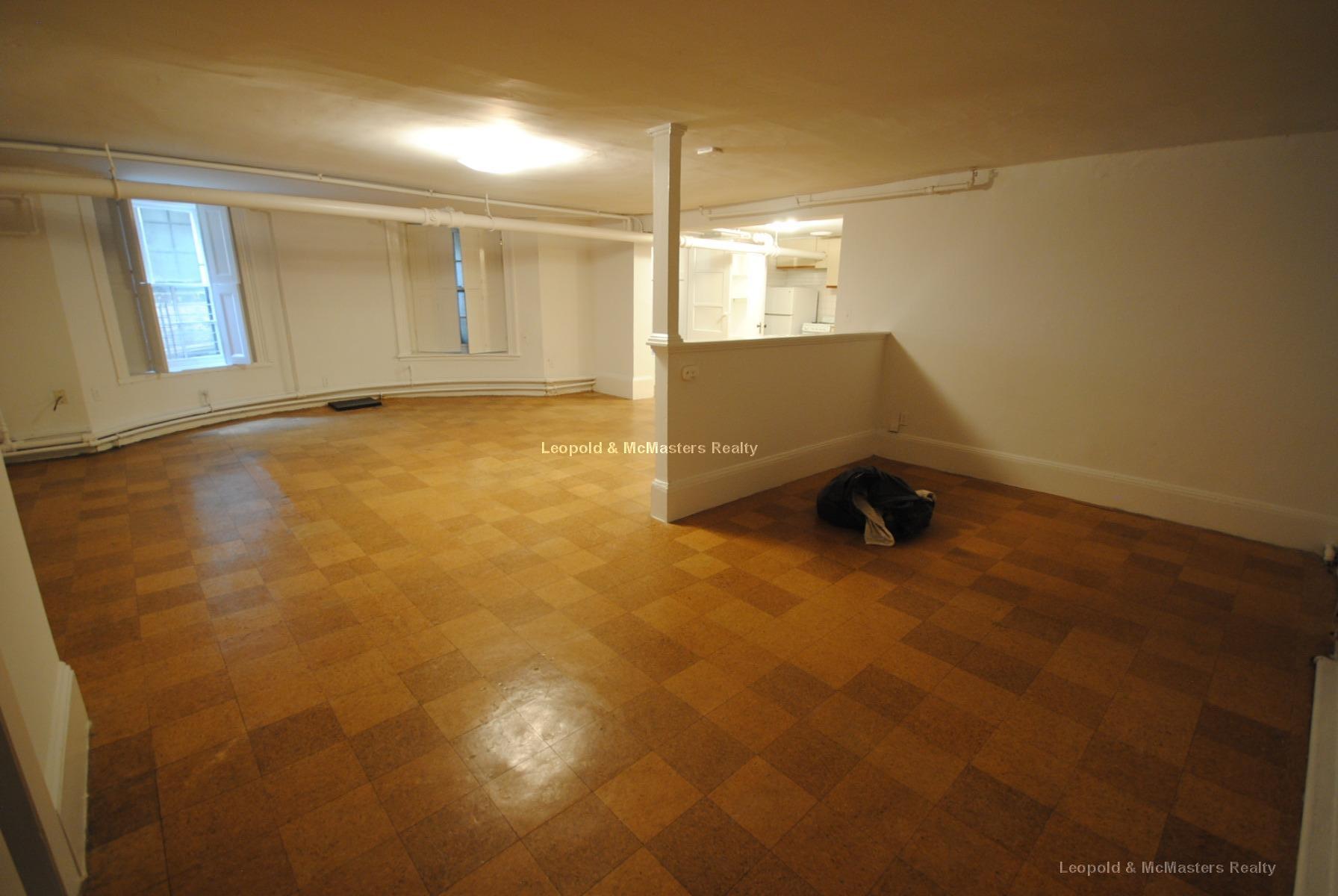 24 Mount Vernon St, Beacon Hill