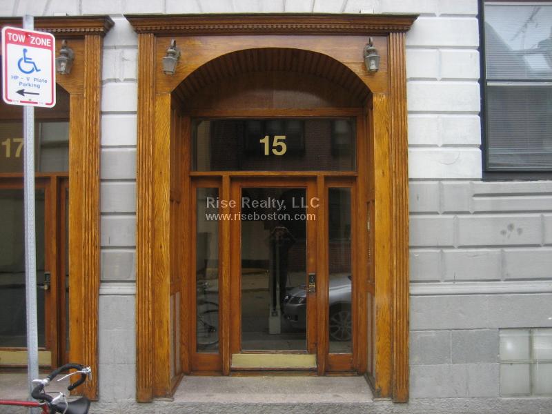 15 Aberdeen St, Boston