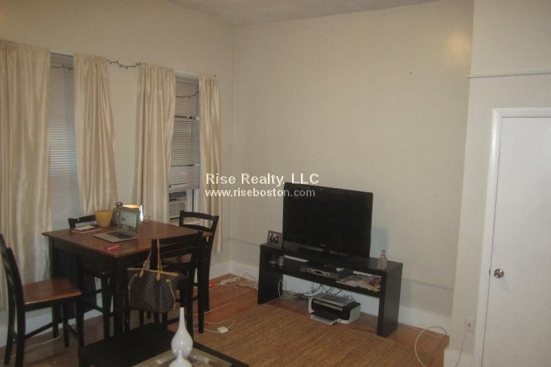 15 Aberdeen St, Boston