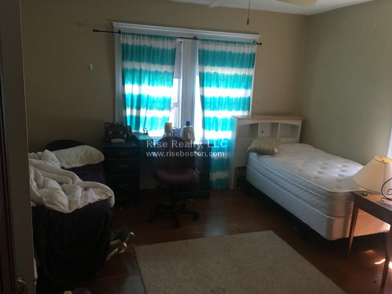 4 bed, 2 bath apartment for rent at 31 Wade St Unit Right, Brighton — photo 13 of 15