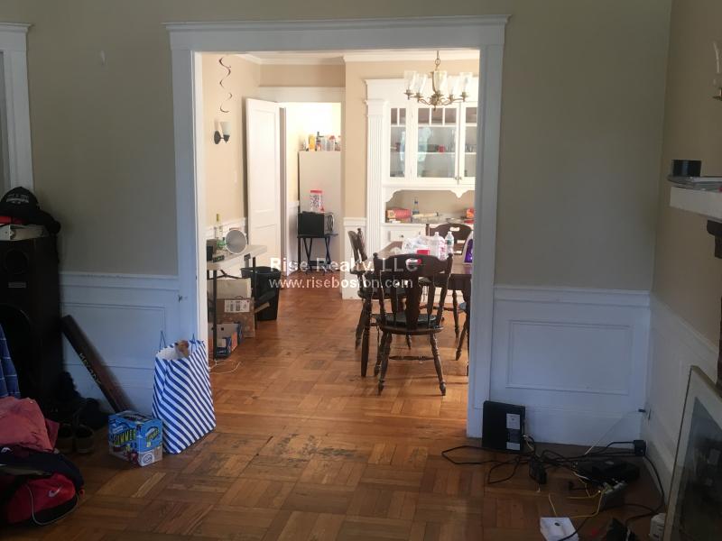 6 bed, 2 bath apartment for rent at 22 Crosby Rd, Newton — photo 5 of 14