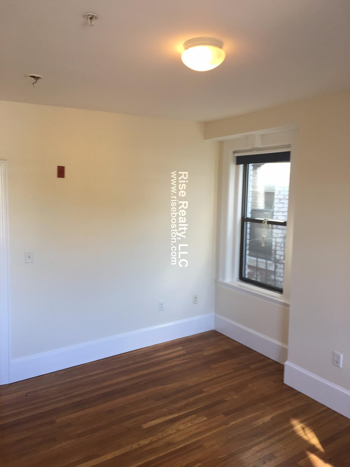881 Massachusetts Ave, Cambridge
