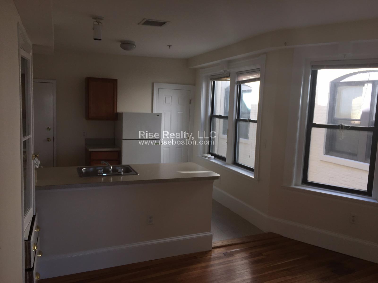 881 Massachusetts Ave, Cambridge