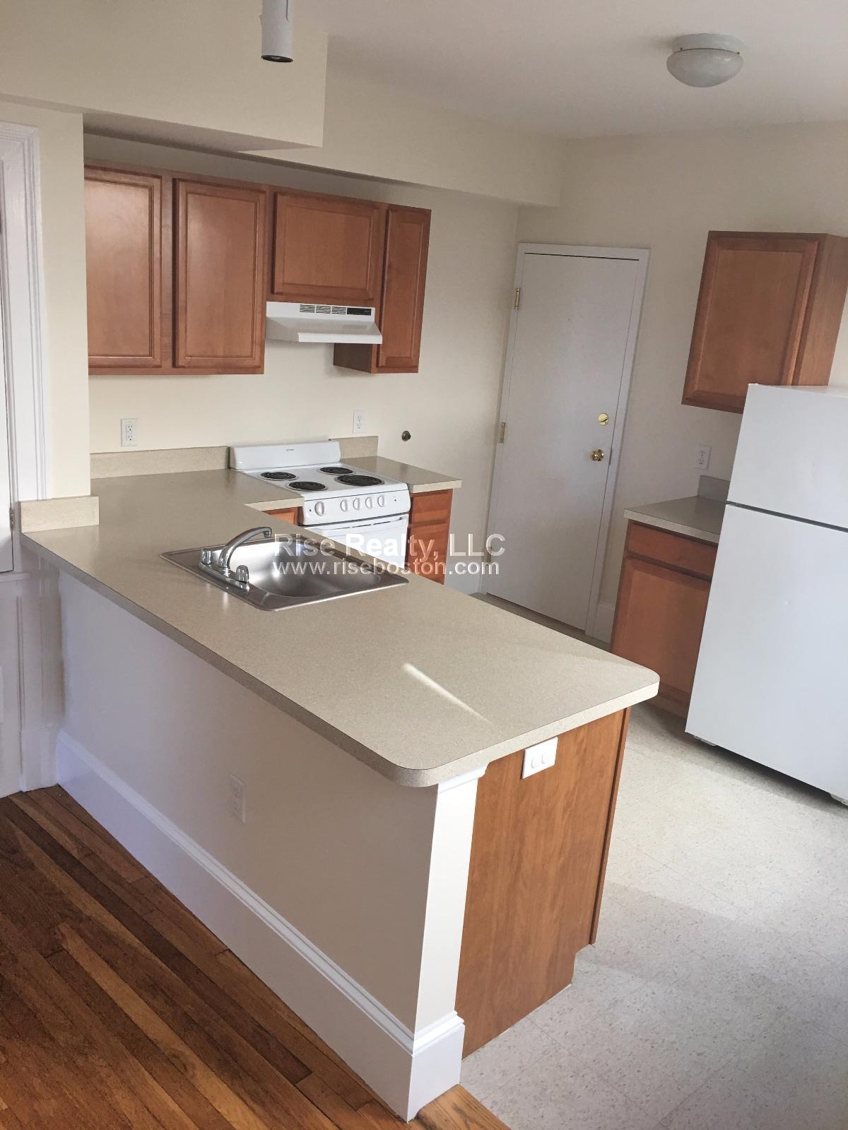 881 Massachusetts Ave, Cambridge