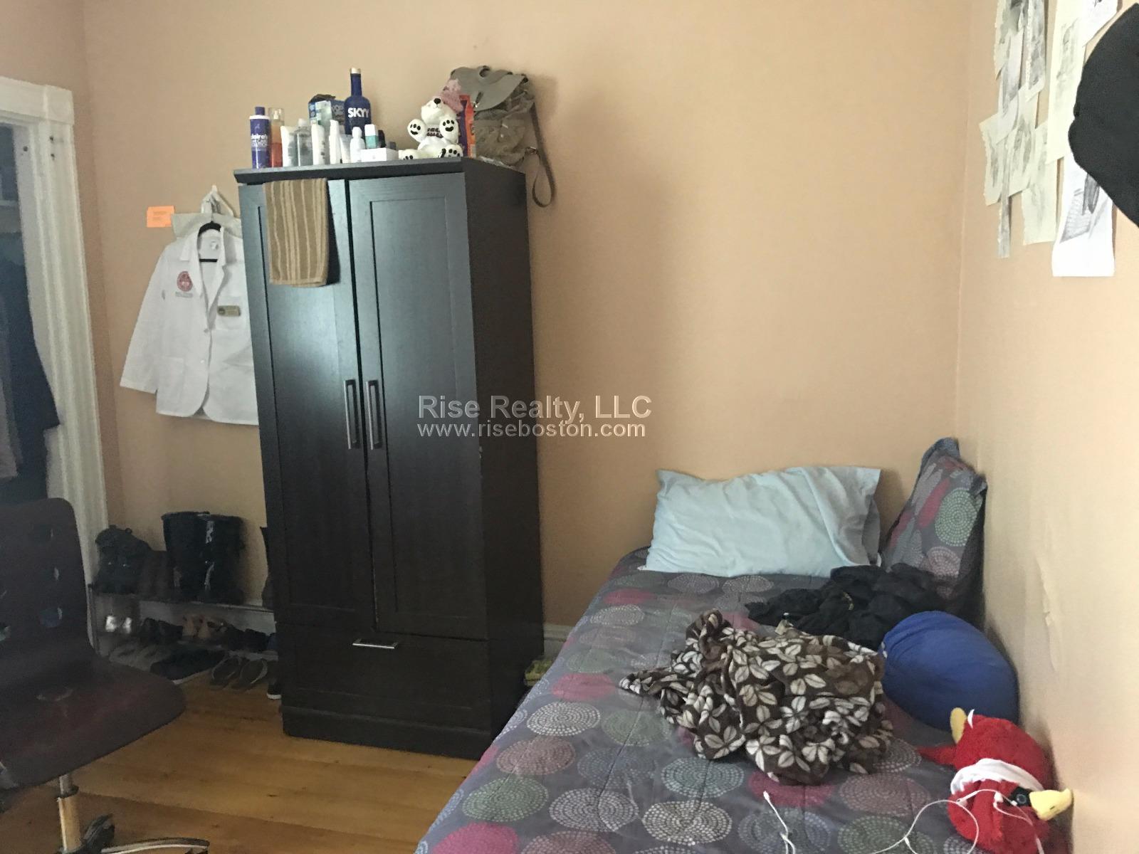 3 split bed, 2 bath apartment for rent at 19 Burney St Unit 3, Mission Hill — photo 18 of 18