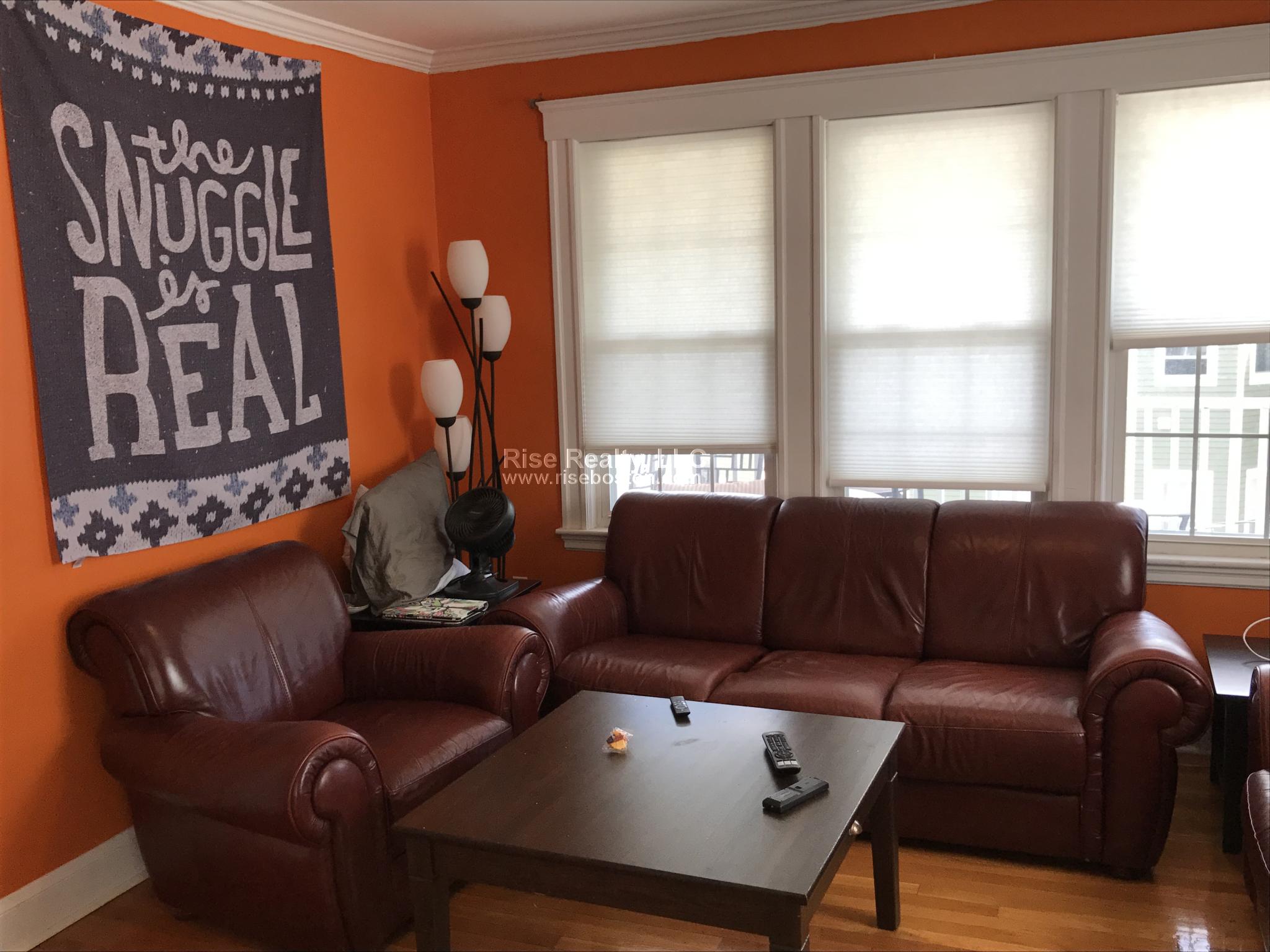 3 bed, 1 bath apartment for rent at 52 Dimick, Somerville — photo 4 of 10