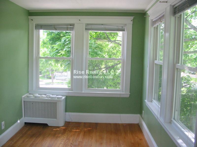 233 Commonwealth Ave, Newton