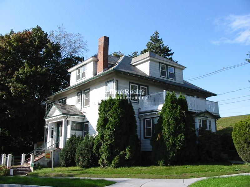 235 Commonwealth Ave, Newton