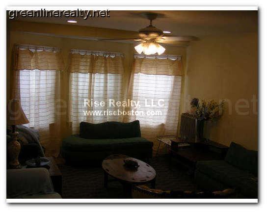 17 Holman St, Allston