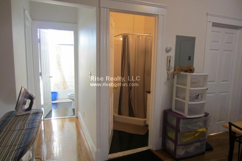 56 Cummings Rd, Brighton