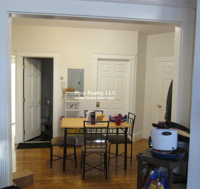 56 Cummings Rd, Brighton