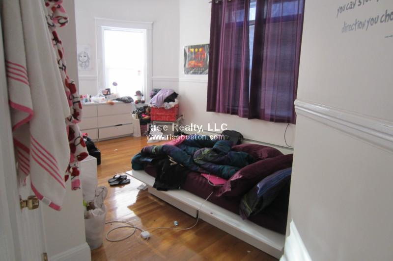 56 Cummings Rd, Brighton