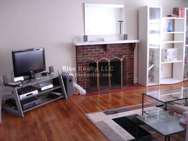 3 bed, 1 bath apartment for rent at 26 Radnor Rd Unit 2, Brighton — photo 8 of 9