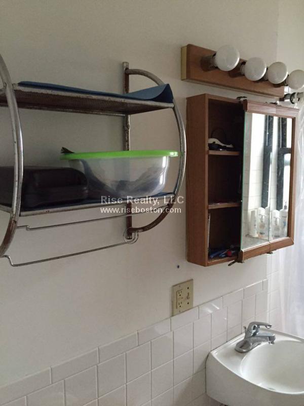 17 Cummings Rd, Brighton