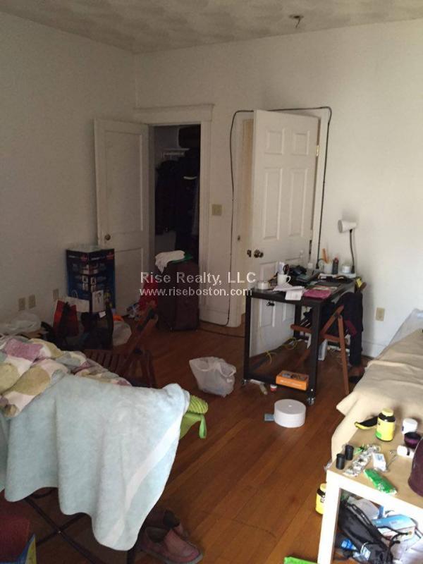 17 Cummings Rd, Brighton