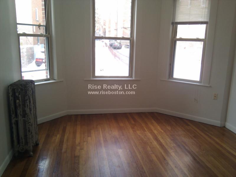 11 Scottfield Rd, Allston